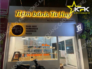 THI CÔNG BẢNG HIỆU ALU, CHỮ MICA SÁNG ĐÈN HẮT CHÂN TẠI ĐÀ NẴNG