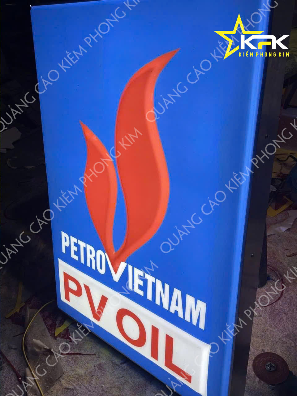 HỘP ĐÈN HÚT NỔI CHỮ NHẬT TẠI ĐÀ NẴNG