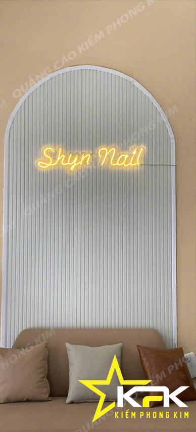 LĂP ĐẶT BỘ LED NEON NHỎ NHỎ XINH XINH CHO TIỆM NAIL TAI ĐÀ NẴNG